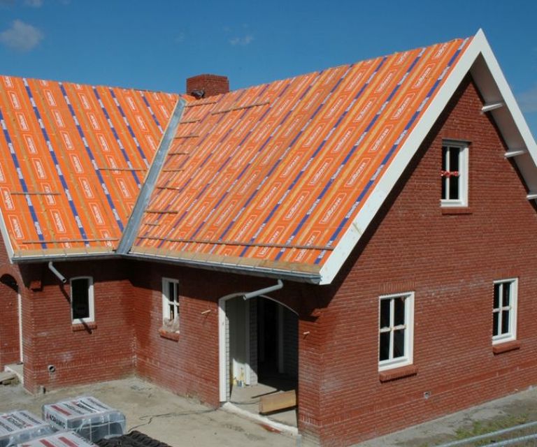 Projectfoto van een woning met SlimFix dakelementen. 